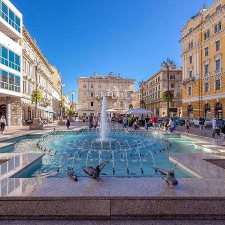 Adria Square Studios Rijeka Exterior foto